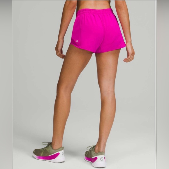 Lululemon Hotty Hot Low-Rise Lined Short 4" - Picture 2 of 14